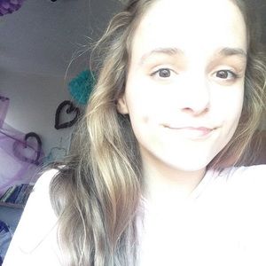 Meet your Posher, Elli